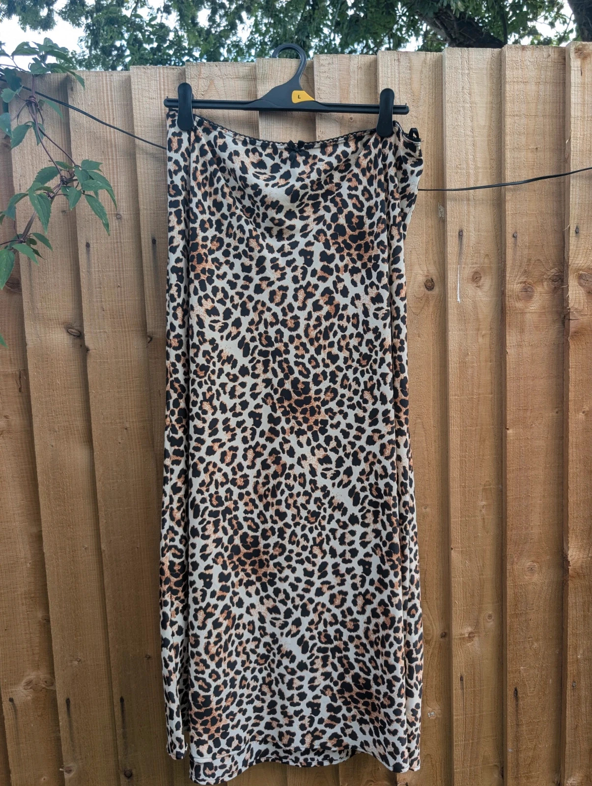Primark Leopard Print Satin Feel Midi Skirt UK 20 Animal Print Slip Skirt - Image 2