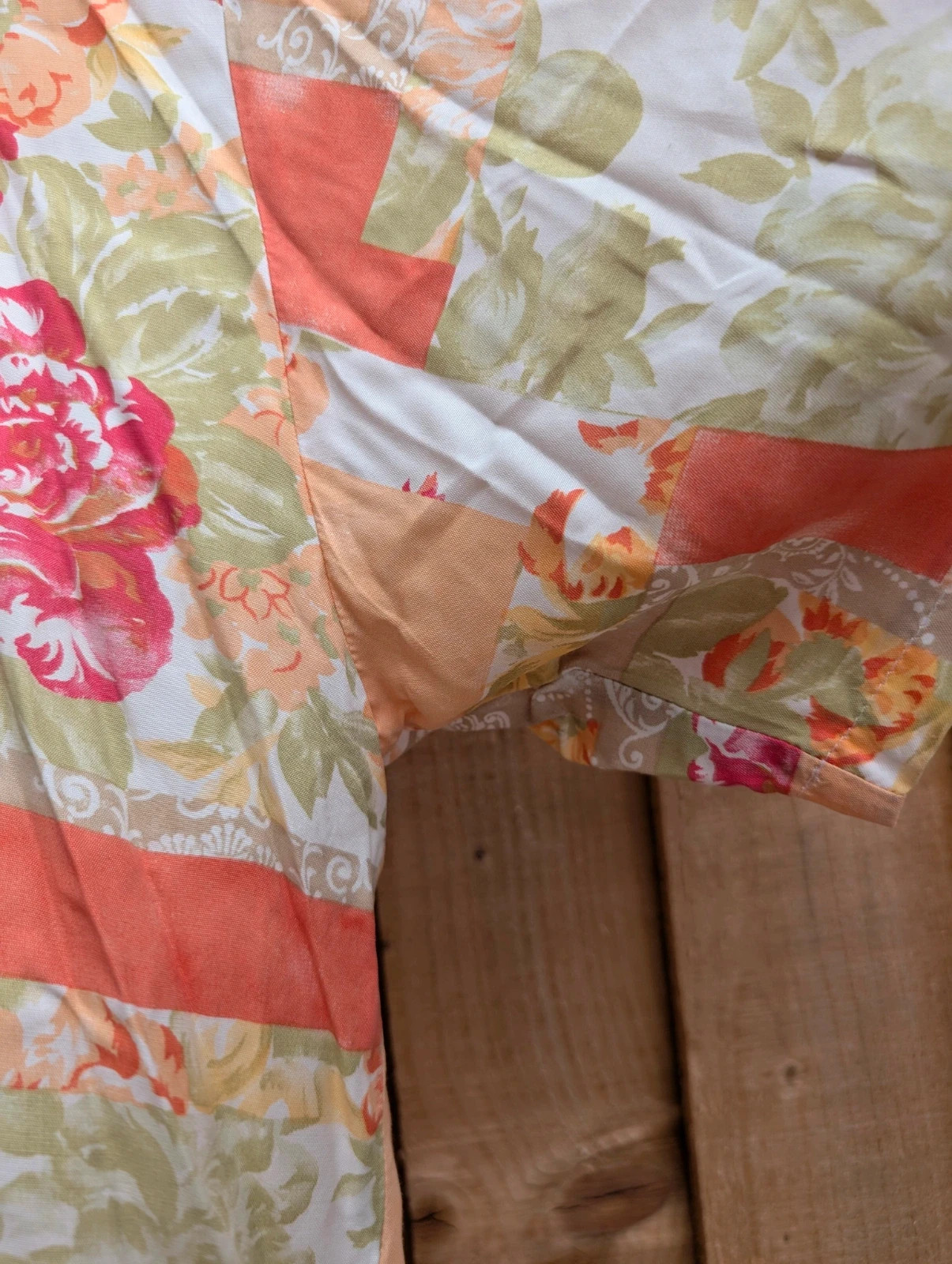 Vintage 1990s Pastel Floral Patchwork-Style Oversized Shirt 14-16 - Image 10