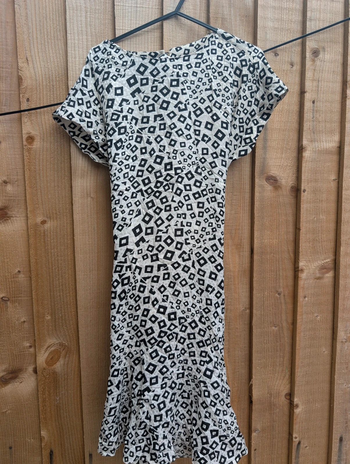 Liz Claiborne Late 80s/Early 90s Black White Geometric Silk Mini Dress 8-10 - Image 2