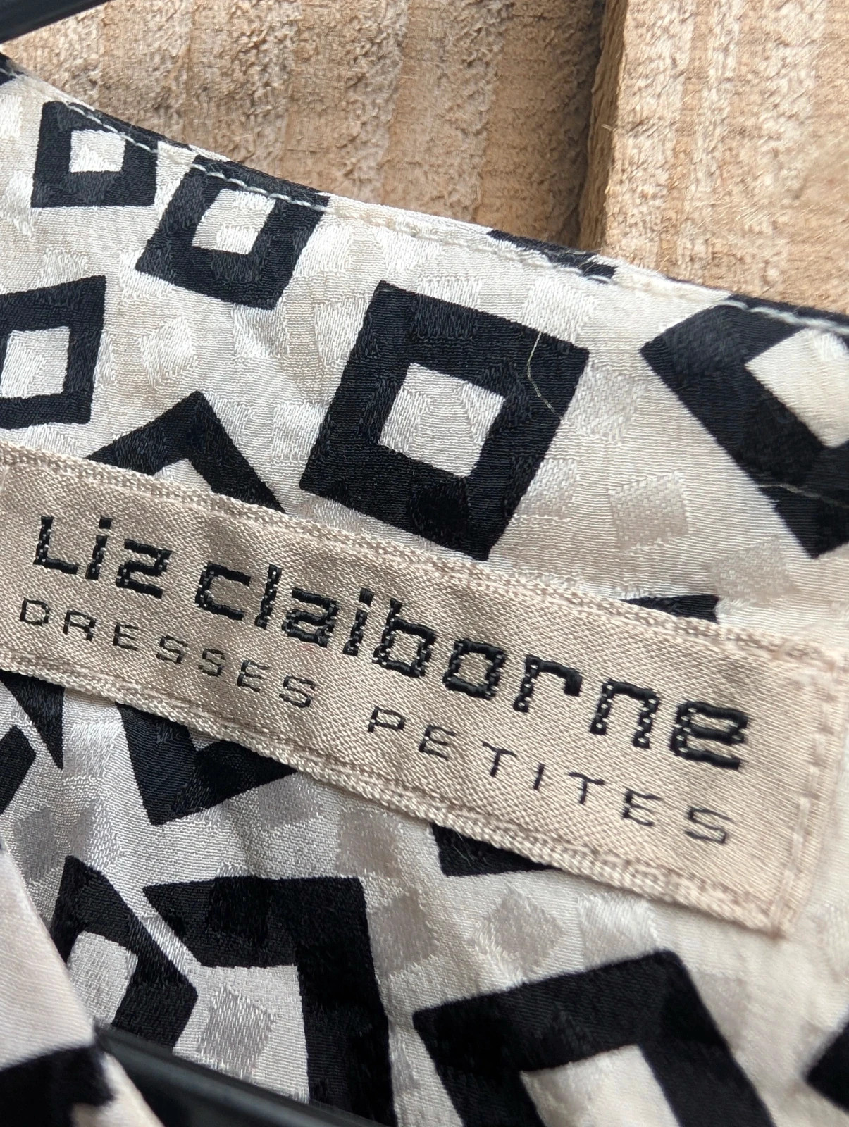 Liz Claiborne Late 80s/Early 90s Black White Geometric Silk Mini Dress 8-10 - Image 11