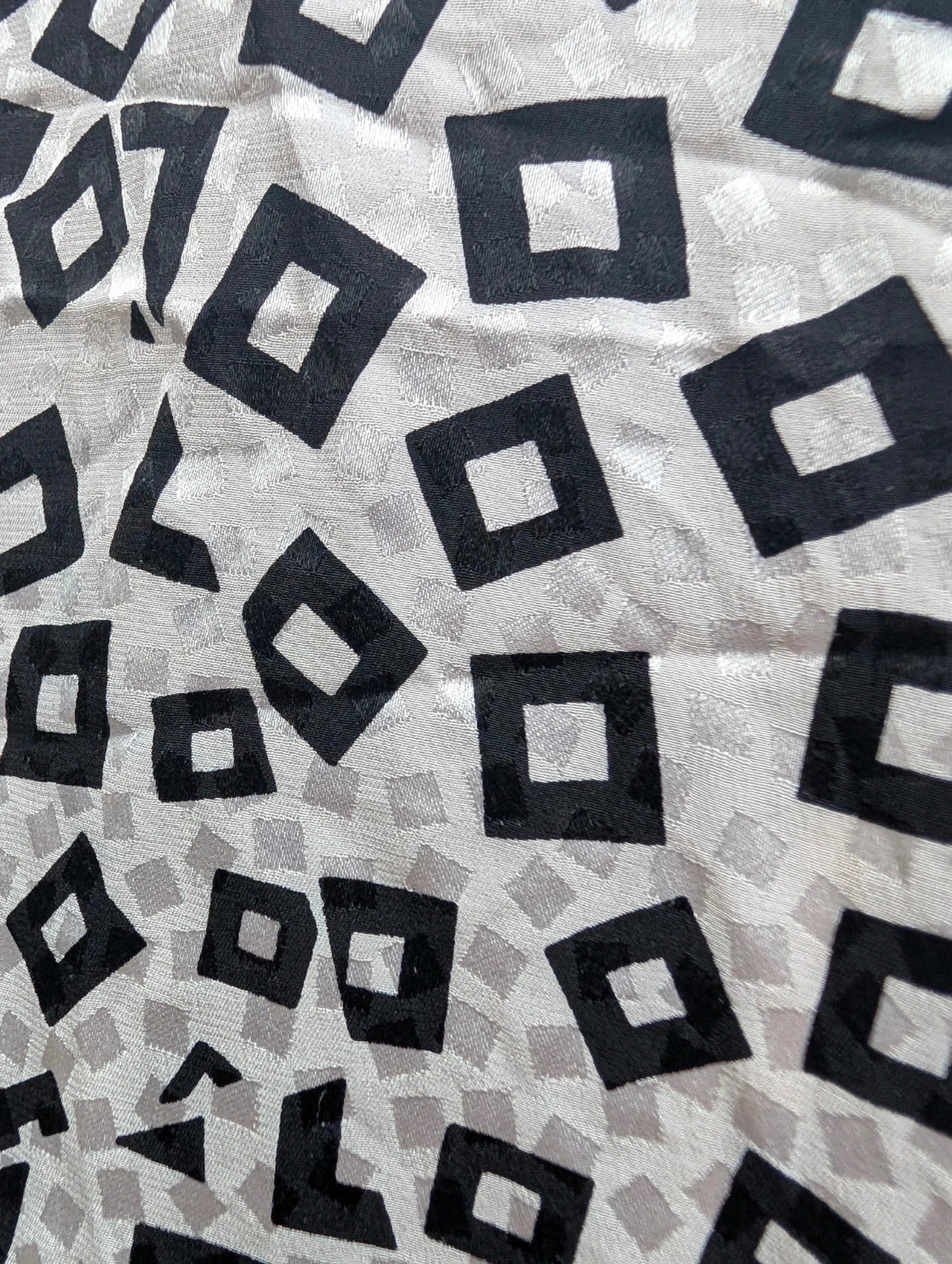 Liz Claiborne Late 80s/Early 90s Black White Geometric Silk Mini Dress 8-10 - Image 3