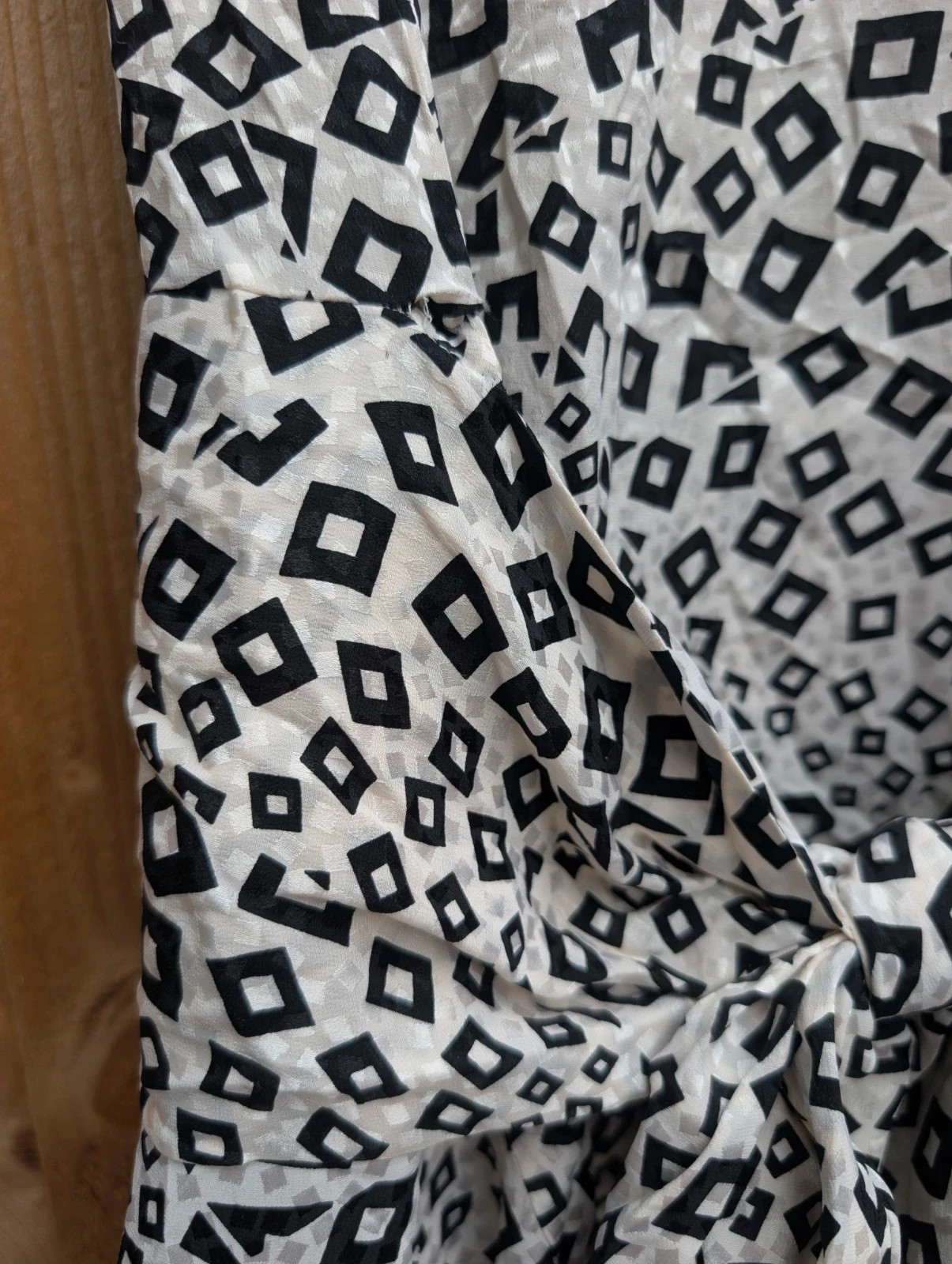 Liz Claiborne Late 80s/Early 90s Black White Geometric Silk Mini Dress 8-10 - Image 10